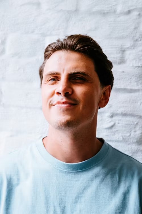 Михаил Лесов